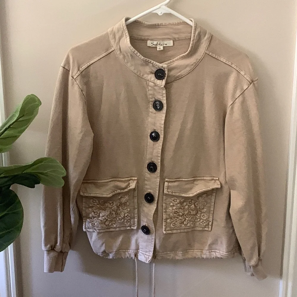 Solitaire Button‎ Front Jacket. Size Small - Picture 3 of 12
